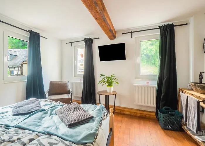 Exklusives In Am Rhein